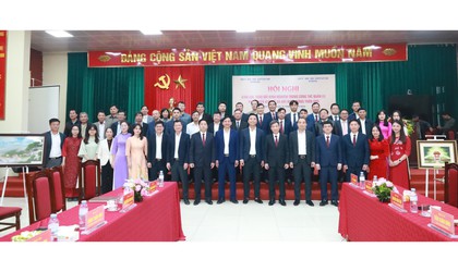 Xã Minh Châu, thành phố Hà Nội – xã Vĩnh Phú, tỉnh Phú Thọ giao lưu, trao đổi kinh nghiệm trong công tác quản lý, phát triển kinh tế và xây dựng Nông thôn mới