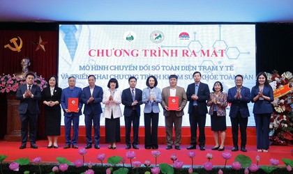 BVĐK Đức Giang phối hợp với phường Bồ Đề và phường Long Biên ra mắt mô hình chuyển đổi số toàn diện Trạm y tế