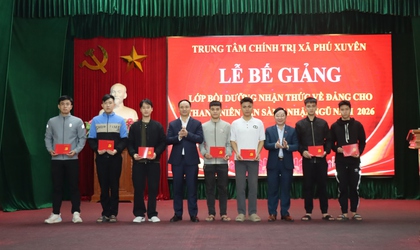 Bế giảng lớp bồi dưỡng nhận thức về đảng cho thanh niên sẵn sàng nhập ngũ năm 2026