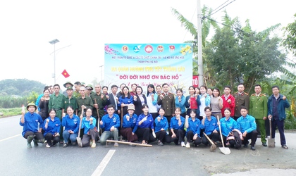 ỦY BAN MTTQ VIỆT NAM XÃ ỨNG HÒA RA QUÂN HƯỞNG ỨNG “TẾT TRỒNG CÂY ĐỜI ĐỜI NHỚ ƠN BÁC HỒ”.