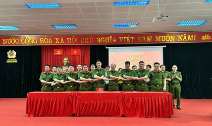 Cụm thi đua số 16- Công an Thành phố Hà Nội ký kết giao ước thi đua