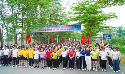 Cán bộ và nhân dân xã Trung Giã hưởng ứng Ngày chạy Olympic vì sức khỏe toàn dân năm 2026