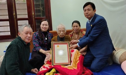 Nét đẹp mừng thọ đầu xuân