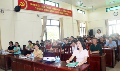 Tập huấn nghiệp vụ cho Ban quản lý tổ Tiết kiệm và vay vốn Ngân hàng Chính sách xã hội trên địa bàn xã Trần Phú