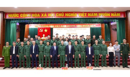 Xã Yên Xuân Gặp mặt, động viên đưa tân binh lên đường nhập ngũ năm 2026. 