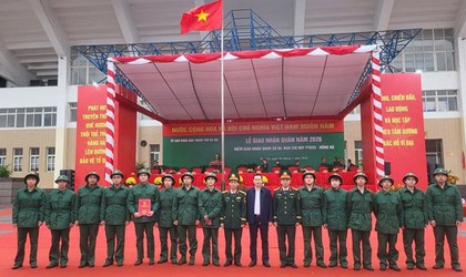 CÔNG DÂN PHƯỜNG GIẢNG VÕ TẠI LỄ GIAO NHẬN QUÂN NĂM 2026
