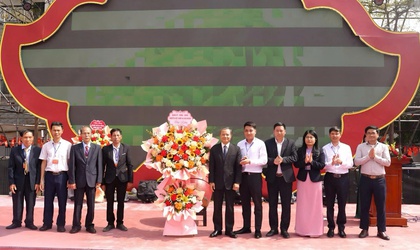 Đồng chí Phó Bí thư Đảng ủy, Chủ tịch UBND xã An Khánh Hồ Trung Nghĩa dự Lễ khai hội Hội làng Ngự Câu, An Hạ, Thanh Quang Xuân Bính Ngọ 2026