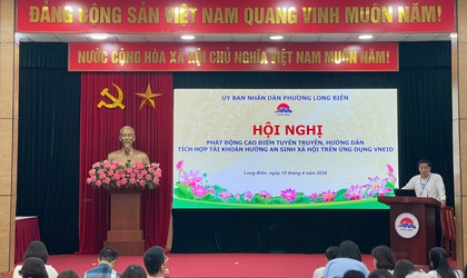 Phường Long Biên tổ chức Hội nghị phát động cao điểm tuyên truyền, hướng dẫn tích hợp tài khoản an sinh xã hội trên ứng dụng VNeID; thực hiện nhóm thủ tục hành chính về Bảo hiểm xã hội, Bảo hiểm y tế trên Cổng Dịch vụ công Quốc gia