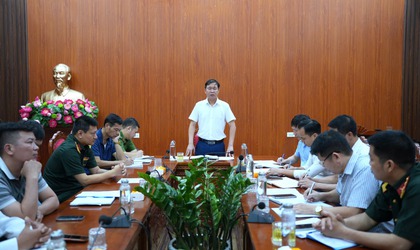 XÃ KIM ANH TỔ CHỨC HỌP TRIỂN KHAI RA QUÂN VỆ SINH MÔI TRƯỜNG