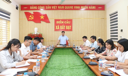 Thường trực UBND xã Bất Bạt làm việc với Trung tâm Dịch vụ Tổng hợp xã về các nhiệm vụ trọng tâm năm 2026