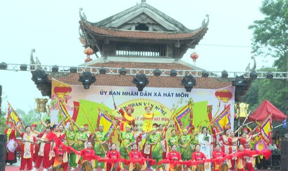 Giao lưu Hát dân ca và Nhạc cổ truyền xã Hát Môn năm 2026 – Sắc màu văn hóa trong Lễ hội Đền Hát Môn