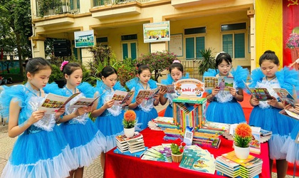 Sôi nổi ngày sách và văn hóa đọc việt nam tại Trường Tiểu học Tân Hội B, xã Ô Diên