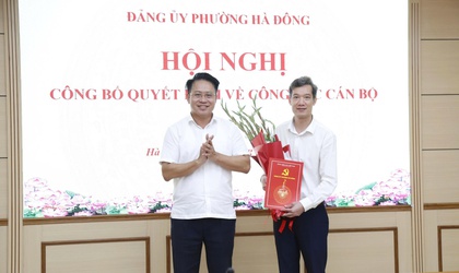 Phường Hà Đông công bố các quyết định về công tác cán bộ