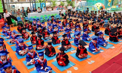 Trường mầm non Nam Phương Tiến: Sôi nổi hội thi rung chuông vàng – sân chơi tiếng Anh bổ ích cho trẻ mầm non