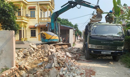THÔN CỘNG HÒA ĐẨY MẠNH PHONG TRÀO HIẾN ĐẤT MỞ ĐƯỜNG – LAN TỎA TINH THẦN VÌ CỘNG ĐỒNG