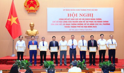 Chuyên Mỹ được UBND thành phố tặng Bằng khen vì có thành tích xuất sắc trong phong trào thi đua 