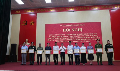 Tiến Thắng: Khen thưởng trong công tác tuyển quân, giáo dục quốc phòng và an ninh