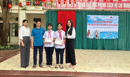 Gương Người tốt, việc tốt: Hai học sinh trường THCS Xuân Sơn nhặt được của rơi trả lại người đánh mất