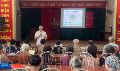 Người cao tuổi phường Chương Mỹ được truyền thông, kỹ năng chăm sóc sức khỏe