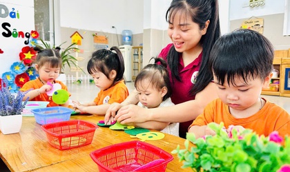 Tình yêu thương thầm nặng của những “Người Mẹ hiền - Cô giáo Mầm non Hoa Phượng”