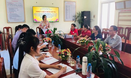 Ban Kinh tế - Ngân sách HĐND xã Bất Bạt giám sát công tác quản lý, sử dụng ngân sách và các khoản thu khác tại các trường tiểu học trên địa bàn xã