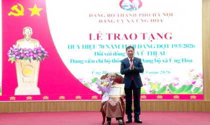 ỨNG HOÀ TRAO TẶNG HUY HIỆU ĐẢNG ĐỢT 19/5/2026.