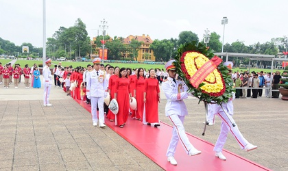 TRƯỜNG THCS THẠCH THÁN BÁO CÔNG DÂNG BÁC, TUYÊN DƯƠNG HỌC SINH XUẤT SẮC NĂM HỌC 2025 – 2026