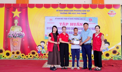 SƠN TÂY TẬP HUẤN SƠ CẤP CỨU BAN ĐẦU, PHÒNG CHỐNG TAI NẠN THƯƠNG TÍCH VÀ ĐUỐI NƯỚC CHO TRẺ EM