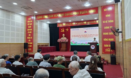 Phường Long Biên tổ chức gặp mặt, đưa đoàn người có công và thân nhân liệt sĩ đi điều dưỡng đợt 2 năm 2026 tại Trung tâm nuôi dưỡng và điều dưỡng người có công số 3 Hà Nội