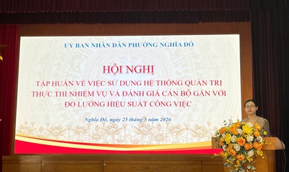 PHƯỜNG NGHĨA ĐÔ TỔ CHỨC TẬP HUẤN TRIỂN KHAI HỆ THỐNG ĐÁNH GIÁ CÁN BỘ THEO OKR/KPI GẮN VỚI CHUYỂN ĐỔI SỐ, XÂY DỰNG CHÍNH QUYỀN SỐ
