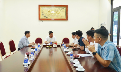 Chủ tịch UBND xã Yên Lãng kiểm tra công tác chuẩn bị tại các điểm thi năm 2026