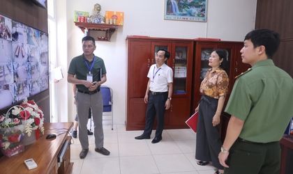 Ban Chỉ đạo thi tuyển sinh vào lớp 10 THPT xã Hòa Phú tổ chức kiểm tra công tác chuẩn bị cho kỳ thi tuyển sinh vào lớp 10