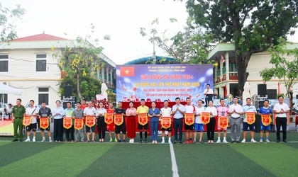 Khai mạc giải bóng đá U40+ xã Quốc Oai lần thứ I năm 2026