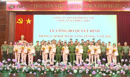 Công an xã Phúc Thọ công bố Quyết định thăng cấp bậc hàm, nâng bậc lương cho cán bộ, chiến sĩ đến niên hạn