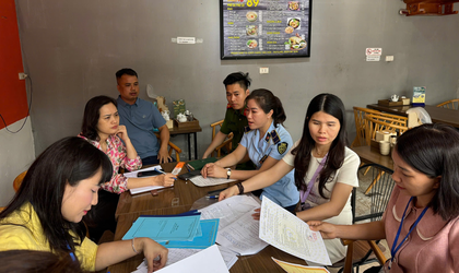 Kiểm tra đột xuất công tác đảm bảo an toàn thực phẩm tại các cơ sở kinh doanh dịch vụ ăn uống.