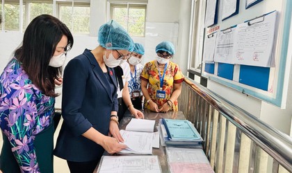Giám sát công tác quản lý thu, chi và bếp ăn trường học tại phường Vĩnh Tuy