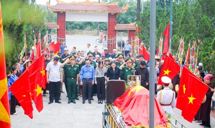 UBND xã Quốc Oai tổ chức Lễ truy điệu và an táng hài cốt Liệt sĩ Trần Văn Bằng