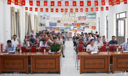 TỔ ĐẠI BIỂU SỐ 4 HĐND XÃ QUỐC OAI TIẾP XÚC CỬ TRI TRƯỚC KỲ HỌP THƯỜNG LỆ GIỮA NĂM 2026