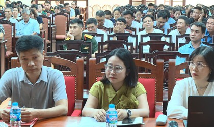 UBND xã Phúc Thọ vừa tổ chức tập huấn nội dung cải cách hành chính xã Phúc Thọ, Phúc Lộc năm 2026 nâng cao tư duy và kỹ năng giao tiếp hành chính trong kỷ nguyên số
