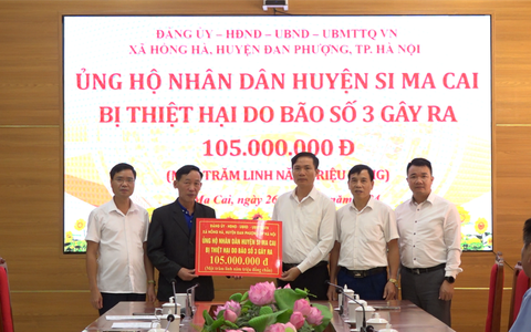 Xã Hồng Hà ủng hộ Huyện Si Ma Cai 105 triệu đồng khắc phục hậu quả thiên tai