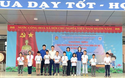 TUYÊN TRUYỀN SỬ DỤNG ĐIỆN AN TOÀN VÀ PHÒNG CHỐNG CHÁY NỔ CHO CÁC EM HỌC SINH