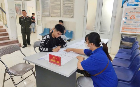 Hội đồng nghĩa vụ quân sự phường Hoàng Liệt tổ chức khám sơ tuyển nghĩa vụ quân sự năm 2025