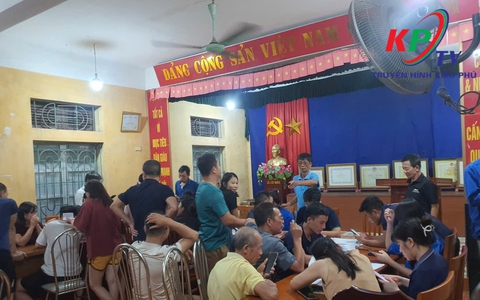 Phòng Kinh tế xã Kiều Phú phối hợp hướng dẫn cài đặt ứng dụng eTax Mobile phục vụ nộp thuế phi nông nghiệp trên địa bàn