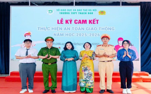 Công an phường Long Biên tăng cường xử lý vi phạm trật tự, an toàn giao thông, trật tự đô thị