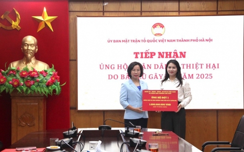 Tiếp nhận ủng hộ Nhân dân bị thiệt hại do bão lũ