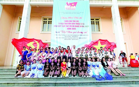 Hà Nội: Phường Hai Bà Trưng giành 2 giải tại Hội thi Thiếu nhi Thủ đô tuyên truyền, giới thiệu sách và múa hát tập thể.