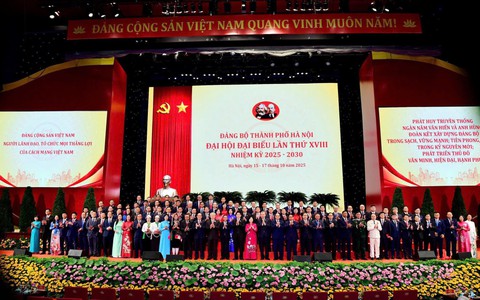 ĐOÀN ĐẠI BIỂU XÃ LIÊN MINH THAM DỰ ĐẠI HỘI ĐẢNG BỘ THÀNH PHỐ HÀ NỘI