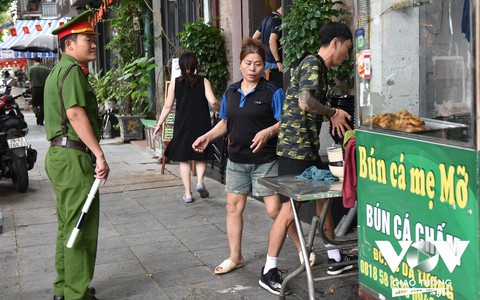 Ban Chỉ đạo 197 phường Cửa Nam tăng cường xử lý trật tự đô thị
