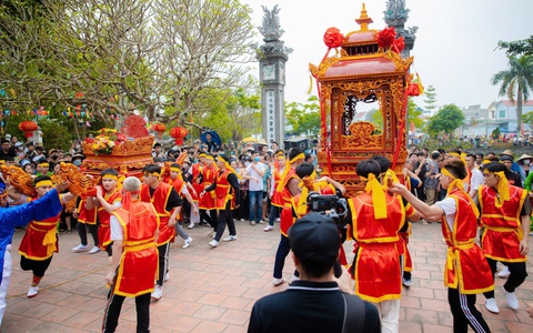 THẦN TÍCH VÀ SẮC PHONG ĐÌNH TIẾN ÂN, XÃ XUÂN MAI