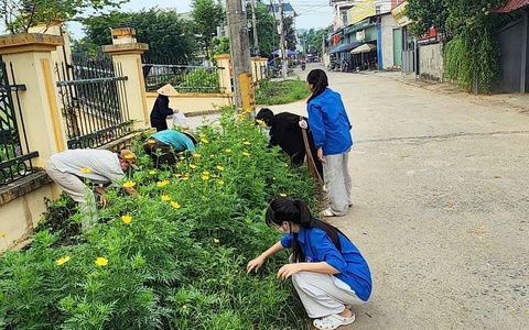 Xã Xuân mai ra quân tổng vệ sinh môi trường phòng, chống dịch sốt xuất huyết đợt 3